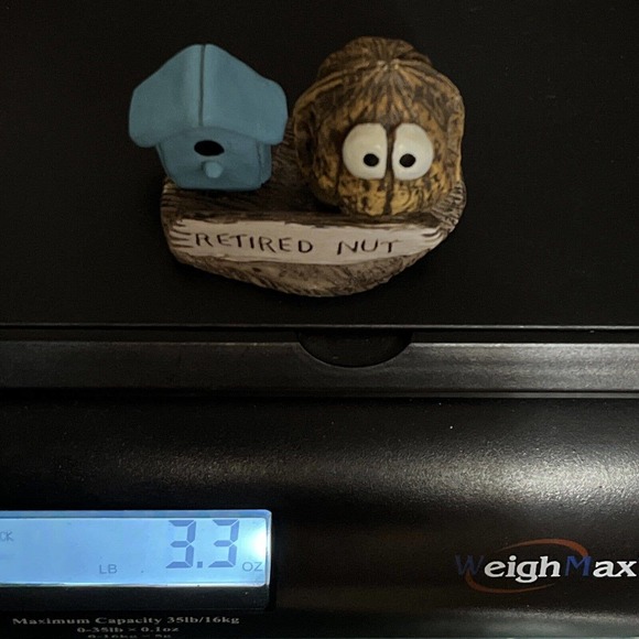 Shade Tree Creations Vernon 2005 Lottery Nut Resin Mini Figurine Novelty Humor - Picture 11 of 11